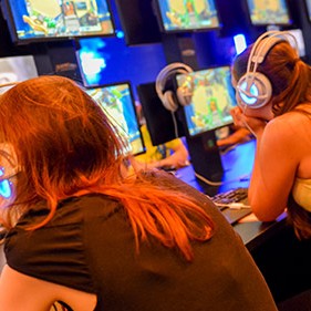 gamescom_gamers-hearthstone-site-article-header_gl_600x281